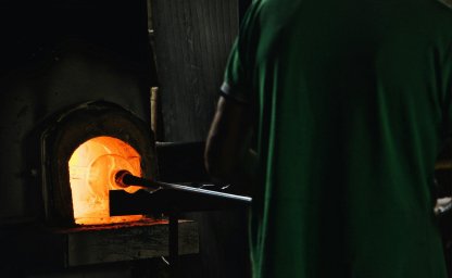 Construirás un horno de vidrio artístico con la marca Vitcas.
